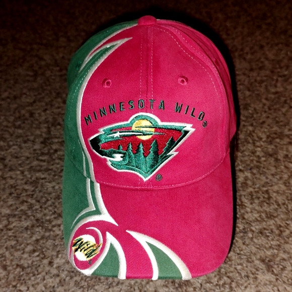 Vtg NHL Minnesota Wild Embroidered Red Green Cream Strapback Hat OS - Picture 2 of 10